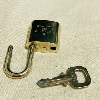 Louis Vuitton Cadenas Bag Charm Gold-plated