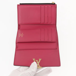 Louis Vuitton Capucines Compact wallet Leather