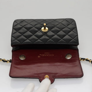 Chanel Vintage CC Chain Flap Bag Quilted Lambskin