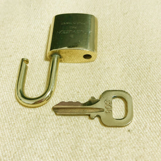 Louis Vuitton Cadenas Bag Charm Gold-plated
