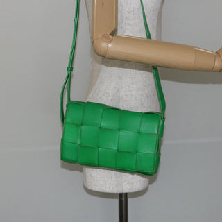 Bottega Veneta Cassette Crossbody Bag Maxi Intrecciato Leather