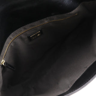 Fendi Maxi Baguette Chain Shoulder Bag Leather