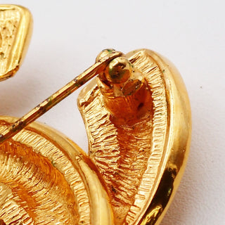 Chanel Vintage Quilted CC Brooch Metal
