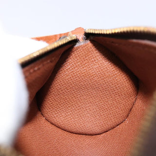 Louis Vuitton Papillon Pochette Monogram Canvas