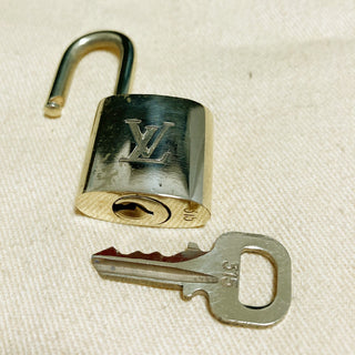 Louis Vuitton Cadenas Bag Charm Gold-plated