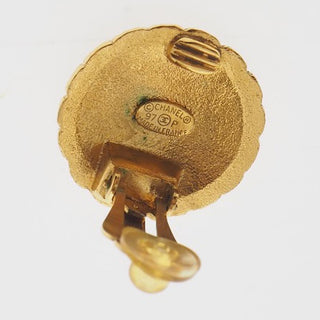 Chanel Vintage Round CC Clip-On Earrings Metal