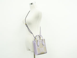 Gucci Vertical Tote Jumbo GG Canvas