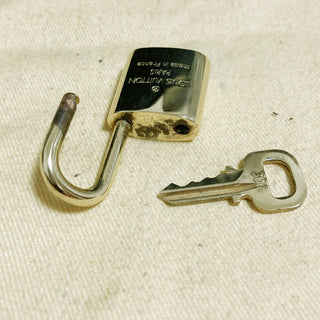 Louis Vuitton Cadenas Bag Charm Gold-plated