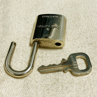 Louis Vuitton Cadenas Bag Charm Gold-plated