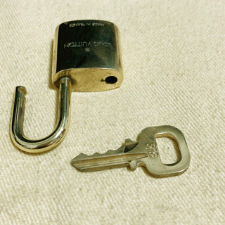 Louis Vuitton Cadenas Bag Charm Gold-plated