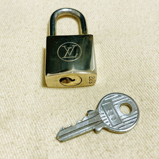 Louis Vuitton Cadenas Bag Charm Gold-plated