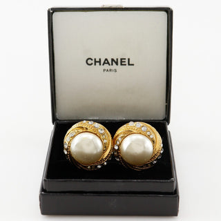Chanel Vintage Round CC Clip-On Earrings Metal with Faux Pearl