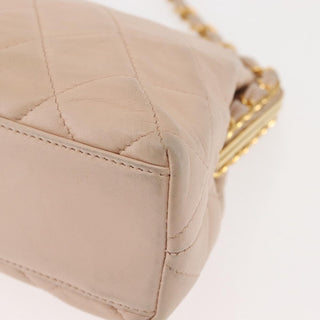 Chanel Kiss lock shoulder bag Leather