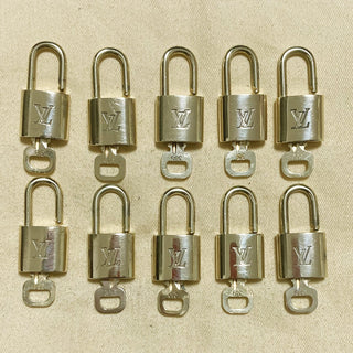Louis Vuitton Cadenas Bag Charm Gold-plated