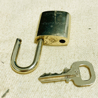 Louis Vuitton Cadenas Bag Charm Gold-plated