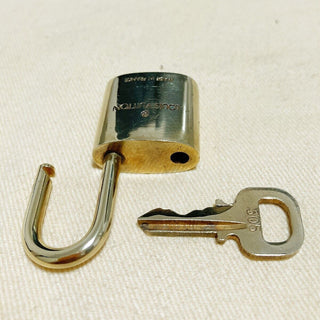 Louis Vuitton Cadenas Bag Charm Gold-plated