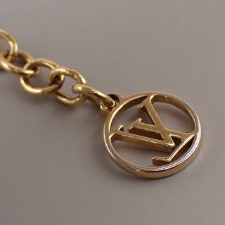 Louis Vuitton Essential V Bracelet Metal