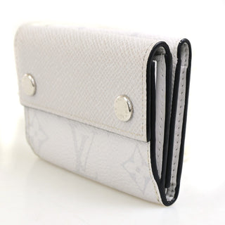 Louis Vuitton Discovery Wallet Monogram Taigarama
