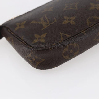 Louis Vuitton Pochette Accessoires Monogram Canvas