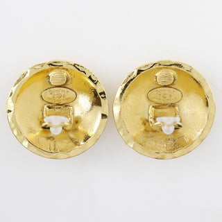 Chanel Vintage CC Quilted Round Button Clip-On Earrings Metal