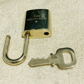 Louis Vuitton Cadenas Bag Charm Gold-plated