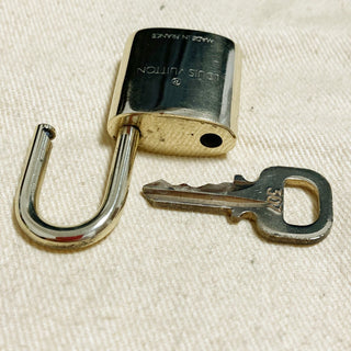 Louis Vuitton Cadenas Bag Charm Gold-plated