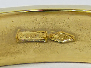 Gucci Logo Ring Yellow Gold with Diamond