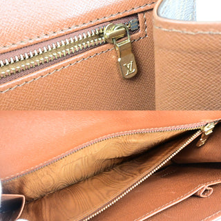 Louis Vuitton Dame Pochette Monogram Canvas