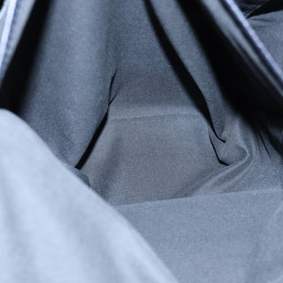 Louis Vuitton Zippe Cabas Taiga Leather