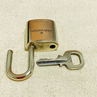 Louis Vuitton Cadenas Bag Charm Gold-plated