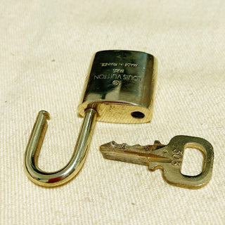 Louis Vuitton Cadenas Bag Charm Gold-plated