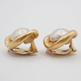 Chanel Vintage Round Clip-On Earrings Metal with Faux Pearl