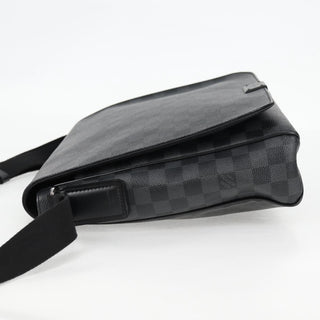 Louis Vuitton District Messenger Bag Damier Graphite
