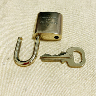 Louis Vuitton Cadenas Bag Charm Gold-plated