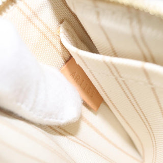 Louis Vuitton Neverfull Pochette Damier