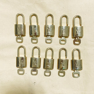 Louis Vuitton Cadenas Bag Charm Gold-plated