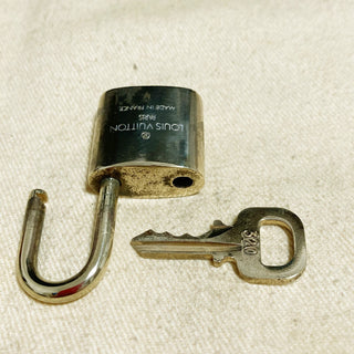 Louis Vuitton Cadenas Bag Charm Gold-plated