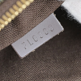 Louis Vuitton Pochette Melville Damier