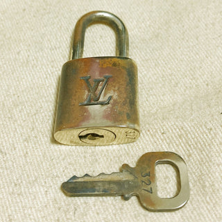 Louis Vuitton Cadenas Bag Charm Gold-plated