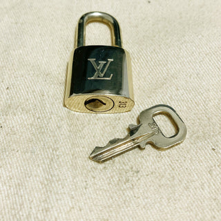 Louis Vuitton Cadenas Bag Charm Gold-plated