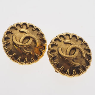 Chanel Vintage Round CC Clip-On Earrings Metal