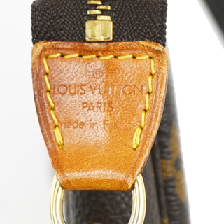 Louis Vuitton Pochette Accessoires Monogram Canvas