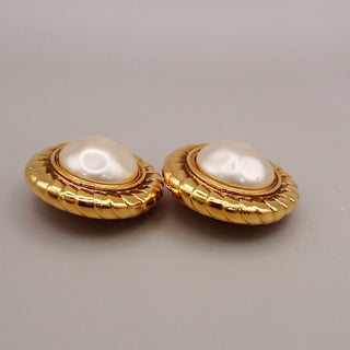 Chanel Vintage Round Clip-On Earrings Metal with Faux Pearl