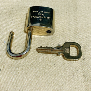 Louis Vuitton Cadenas Bag Charm Gold-plated