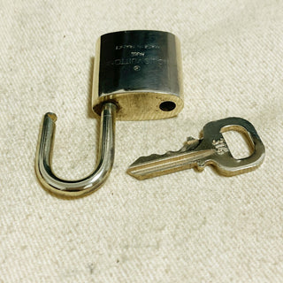 Louis Vuitton Cadenas Bag Charm Gold-plated