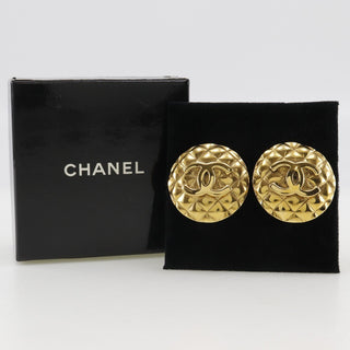 Chanel Vintage Round CC Clip-On Earring Metal