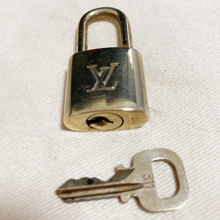 Louis Vuitton Cadenas Bag Charm Gold-plated