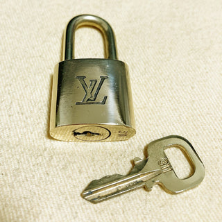 Louis Vuitton Cadenas Bag Charm Gold-plated