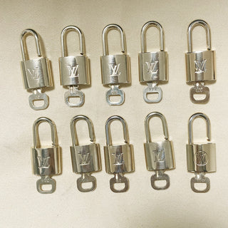 Louis Vuitton Cadenas Bag Charm Gold-plated