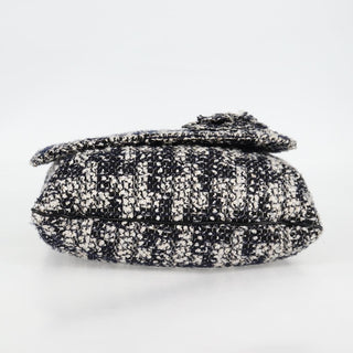 Chanel CC Chain Shoulder Bag Tweed